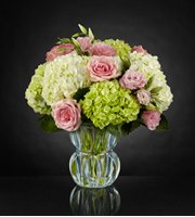 The FTD® Always Smile Luxury Bouquet